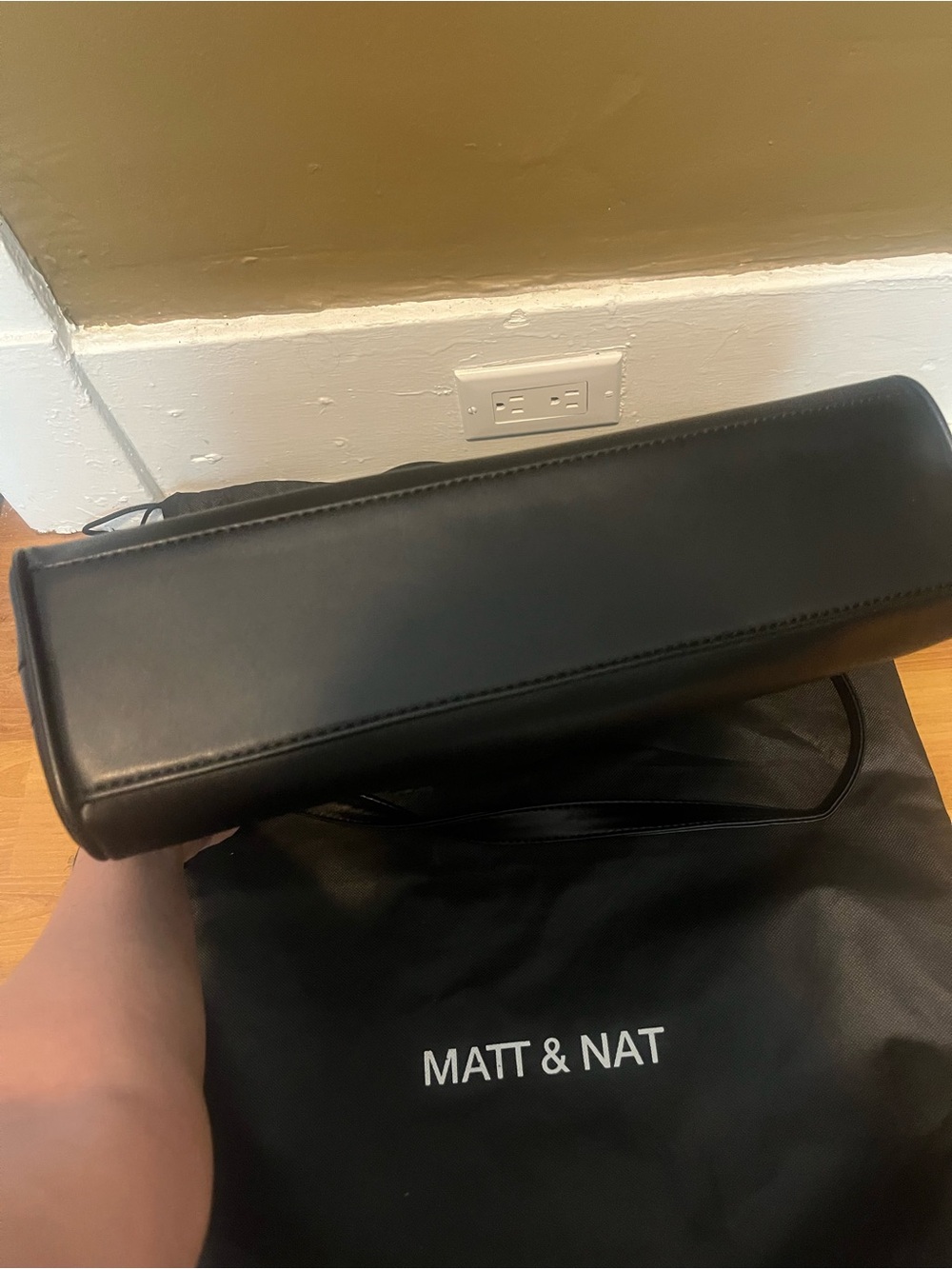 Matt & Nat- vegan/faux Leather Briefcase Tote - Classic Professional Carry - Picture 10 of 10